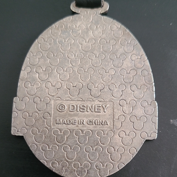 Dinsey Tigger Maximum Bounce Keychain - Picture 3 of 5